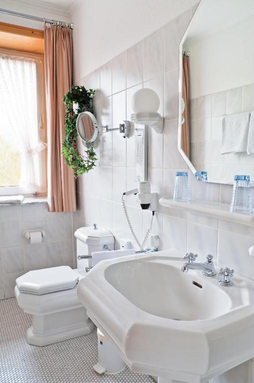 Privathotel Bruegges Loui Willingen  Bilik gambar